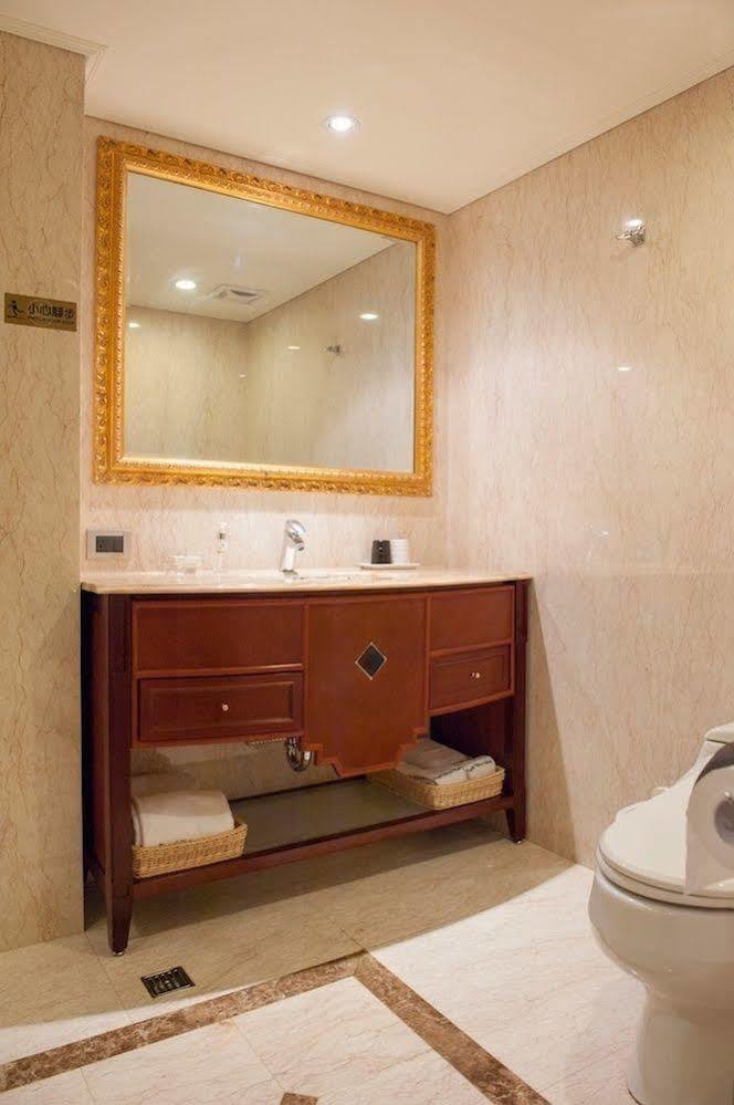 Royal Palace Hotel Taipei Extérieur photo