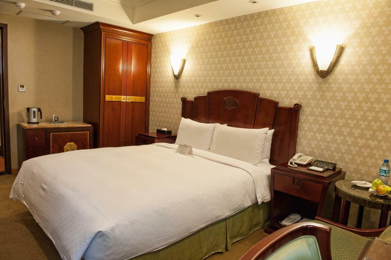 Royal Palace Hotel Taipei Extérieur photo
